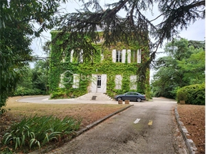 chateau à la vente -   47000  AGEN, surface 919 m2 vente chateau - UBI483370967